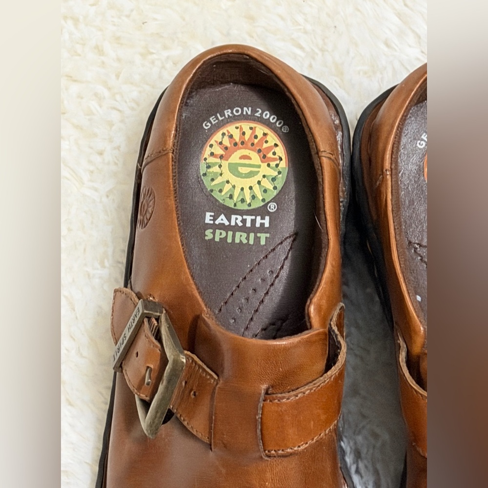 Earth Spirit Brown Leather Buckle Clogs Women’s Size 6.5 Comfort Shoes - Picture 2 of 11
